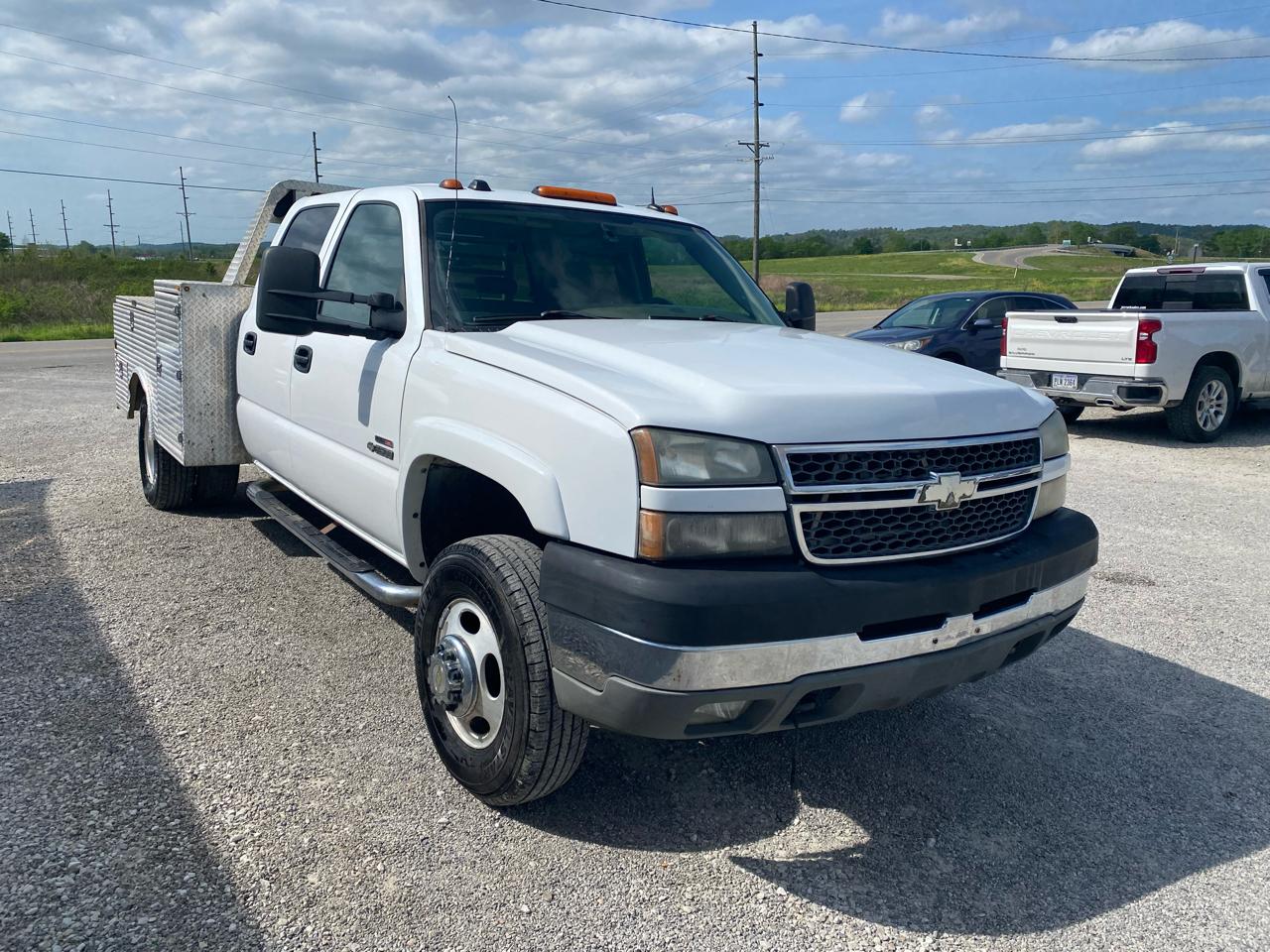 Chevrolet Silverado 3500 Crew Cab 167" WB 4WD DRW LS 2005