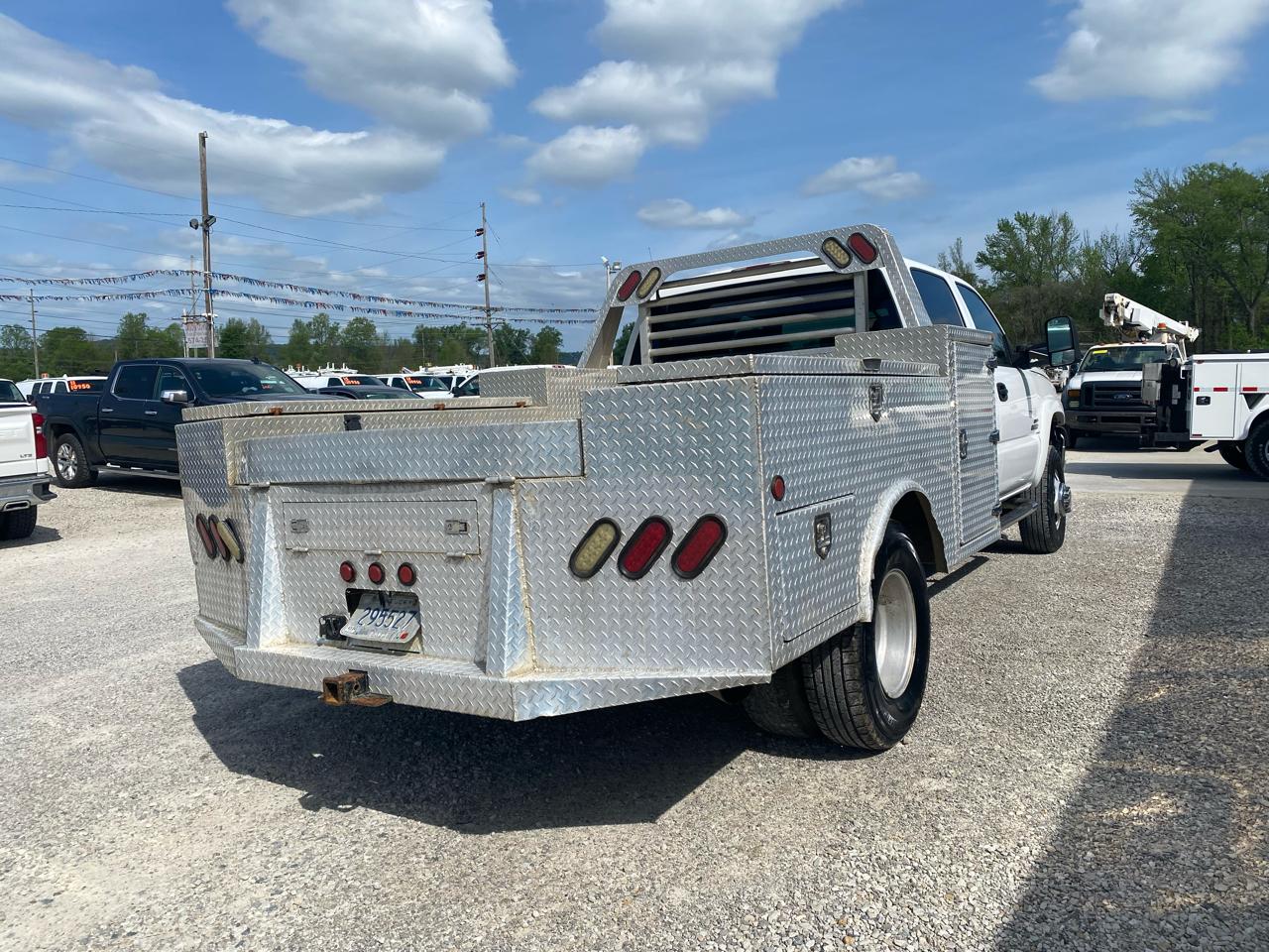 Chevrolet Silverado 3500 Crew Cab 167" WB 4WD DRW LS 2005