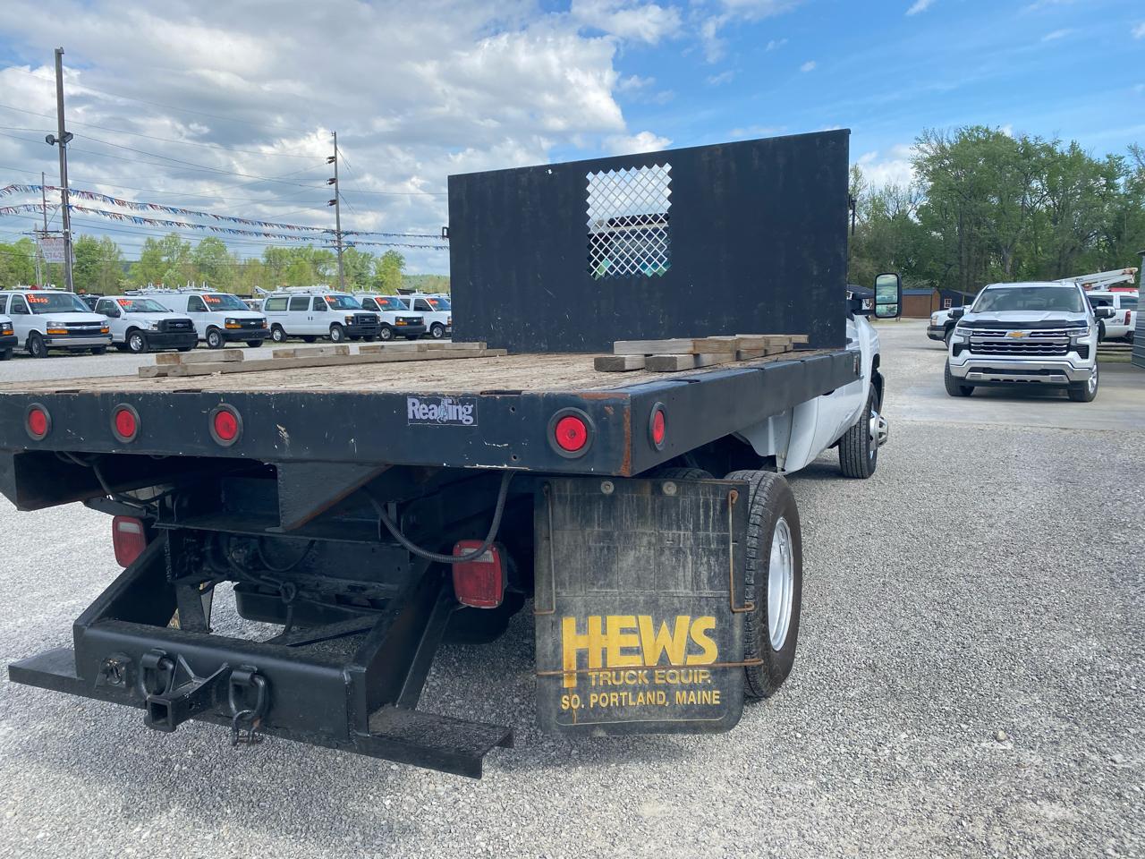 Chevrolet Silverado 3500HD 4WD Crew Cab 171.5" WB, 59.4" CA WT 2014