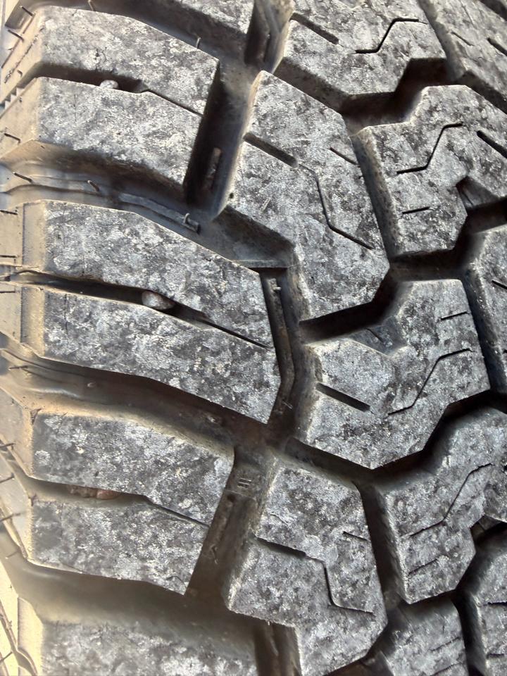 Chevrolet Silverado 1500 4WD Crew Cab 143.5" LT 2011