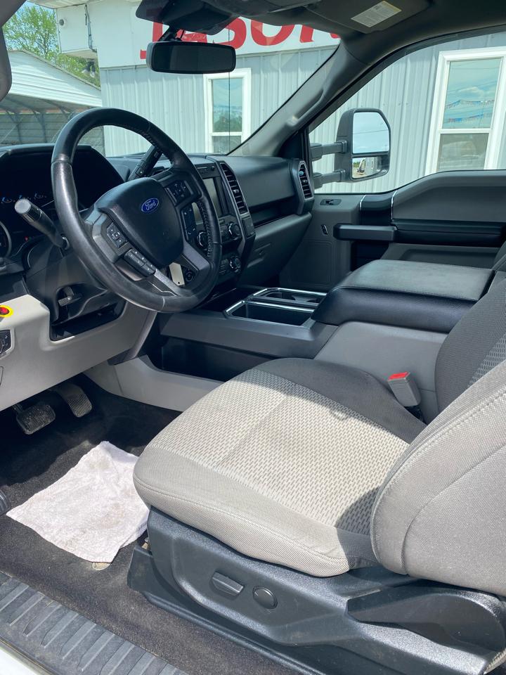 Ford F-150 XLT 4WD SuperCab 8' Box 2019