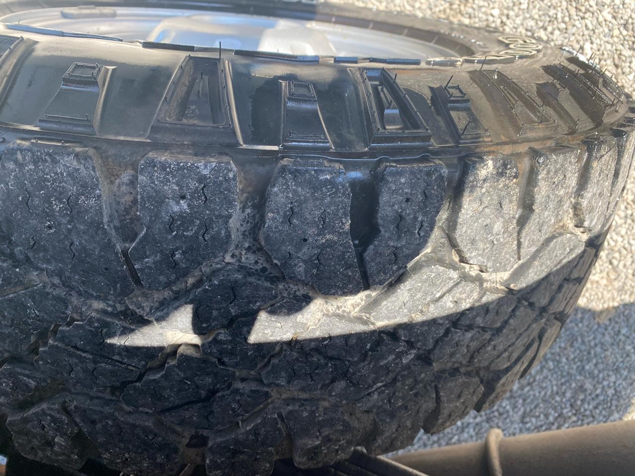 Ford Super Duty F-350 SRW 2WD Crew Cab 156" XL 2012