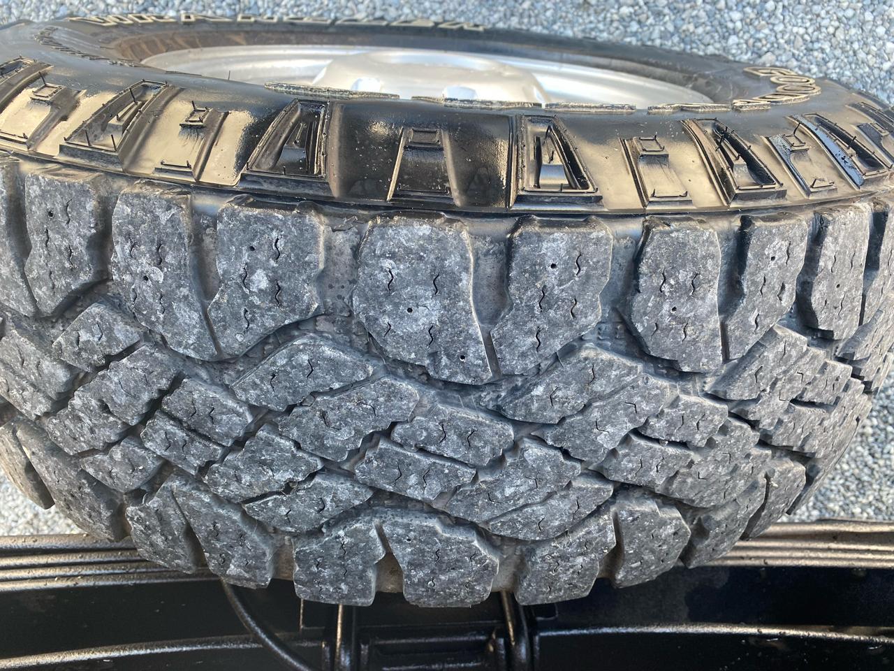 Ford Super Duty F-350 SRW 2WD Crew Cab 156" XL 2012