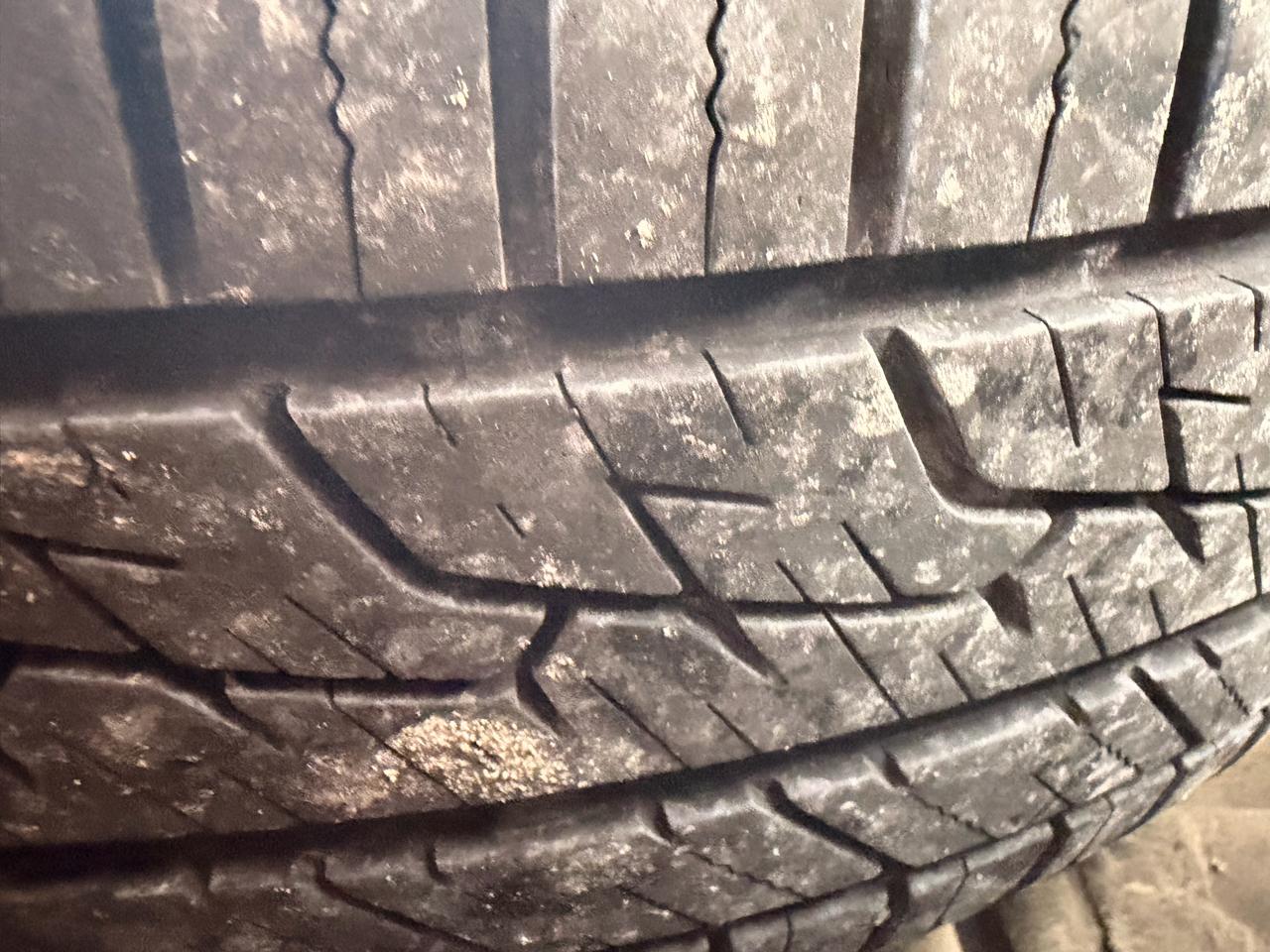 Toyota Sienna 5dr 7-Pass Van CE FWD (Natl) 2010