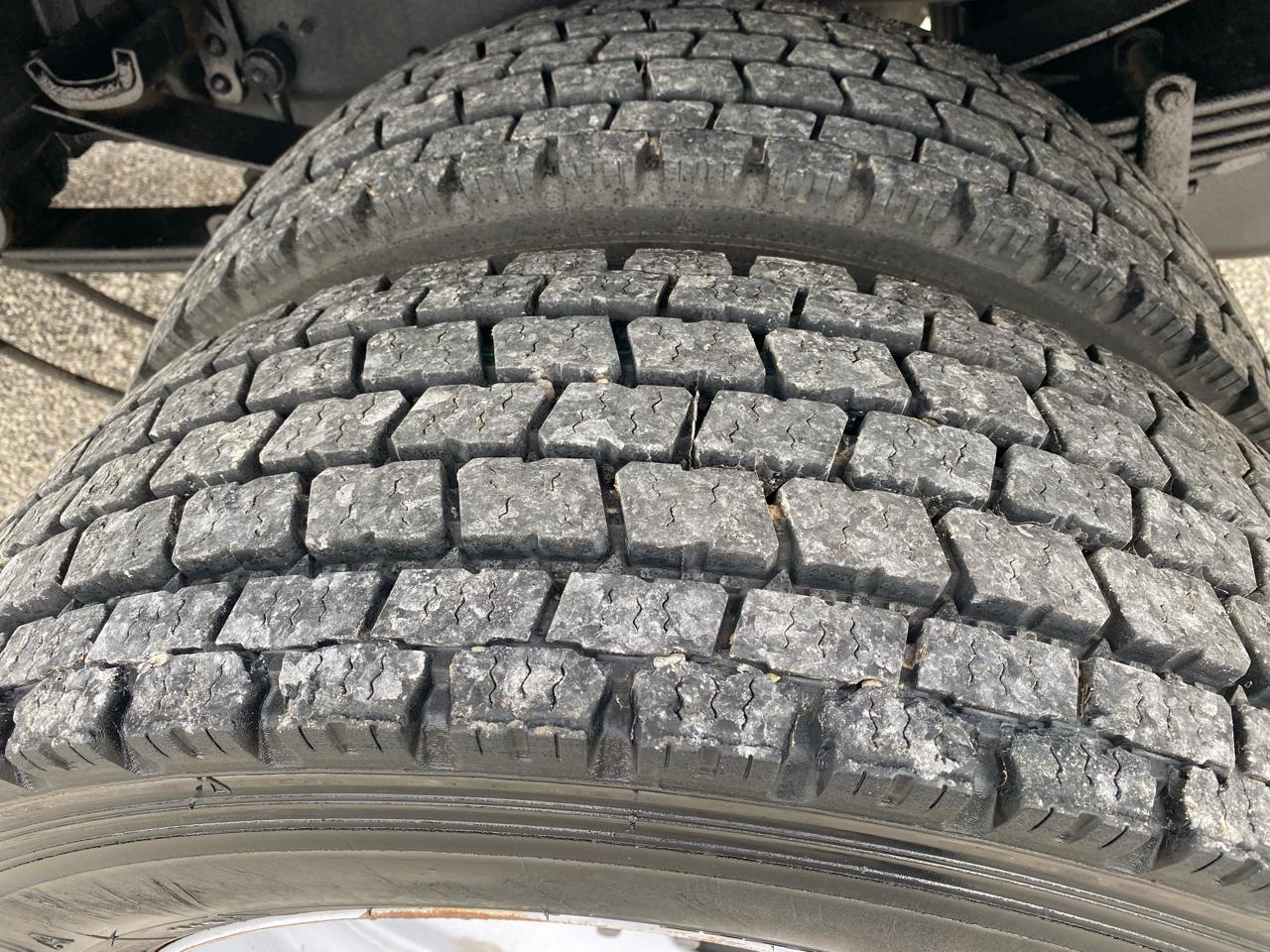 Ford Super Duty F-550 DRW XL 4WD SuperCab 192" WB 84" CA 2017