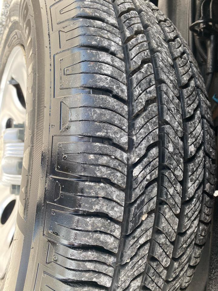 Chevrolet Express Cargo Van RWD 1500 135" 2011