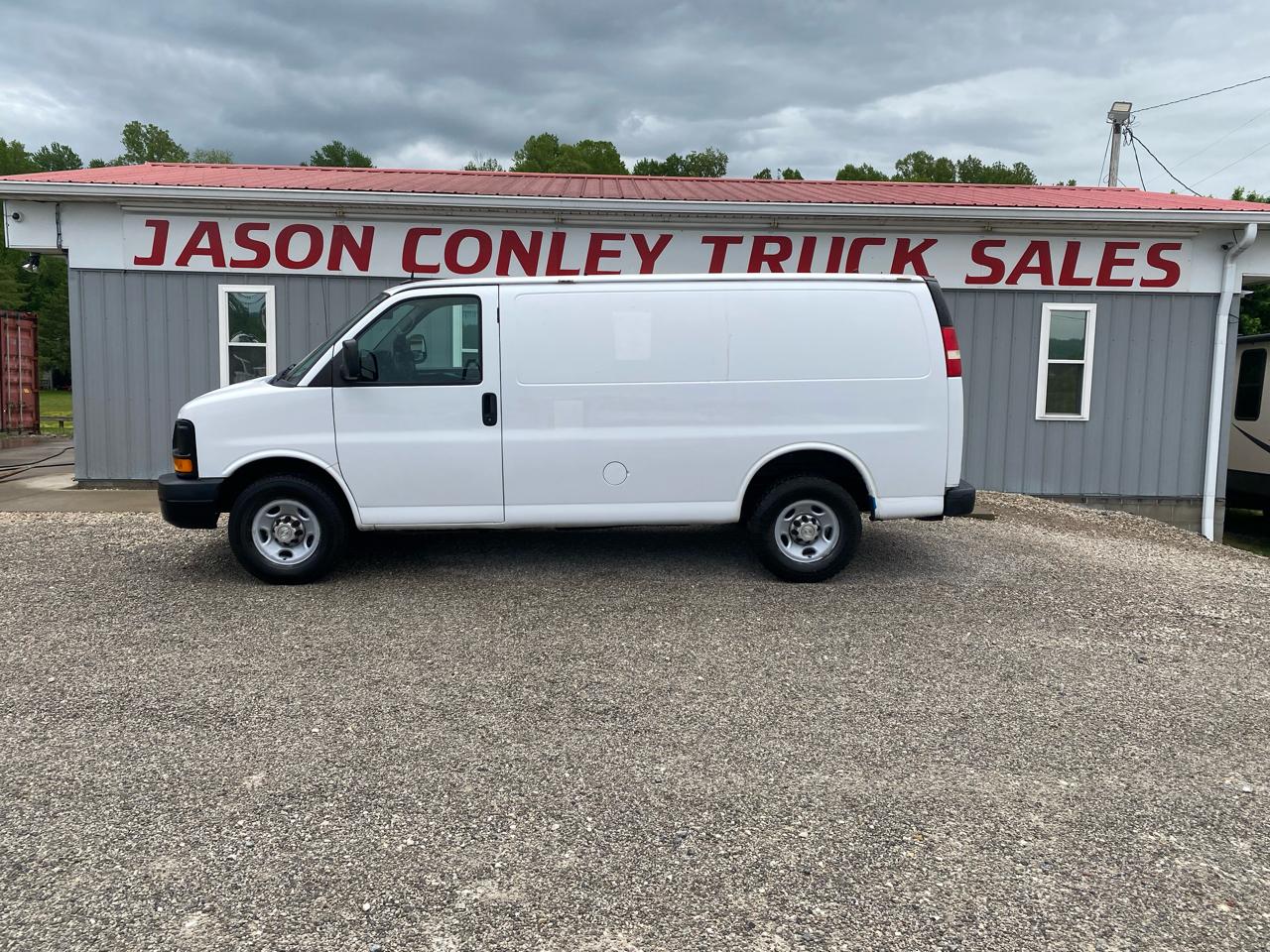 Chevrolet Express Cargo Van RWD 2500 135" 2015
