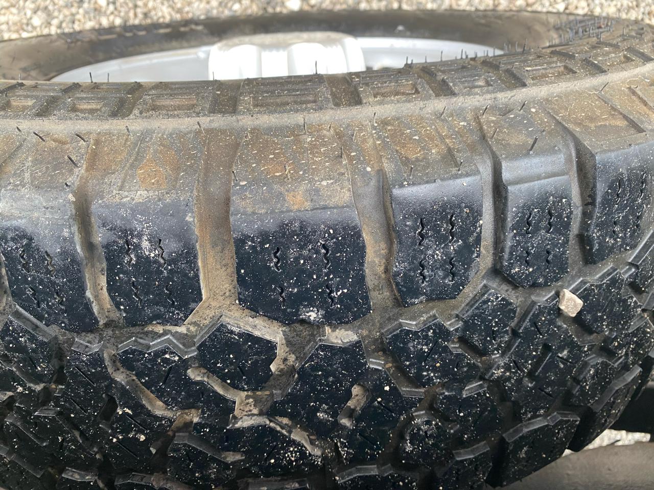 Chevrolet Express Cargo Van RWD 2500 135" 2015