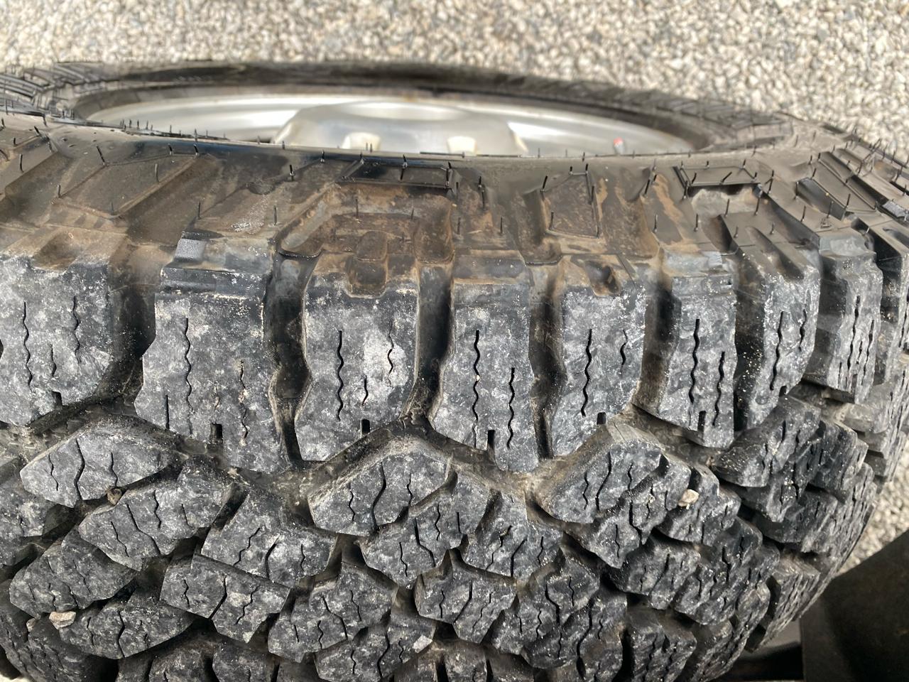 Ford Super Duty F-350 SRW 2WD Crew Cab 156" XL 2012