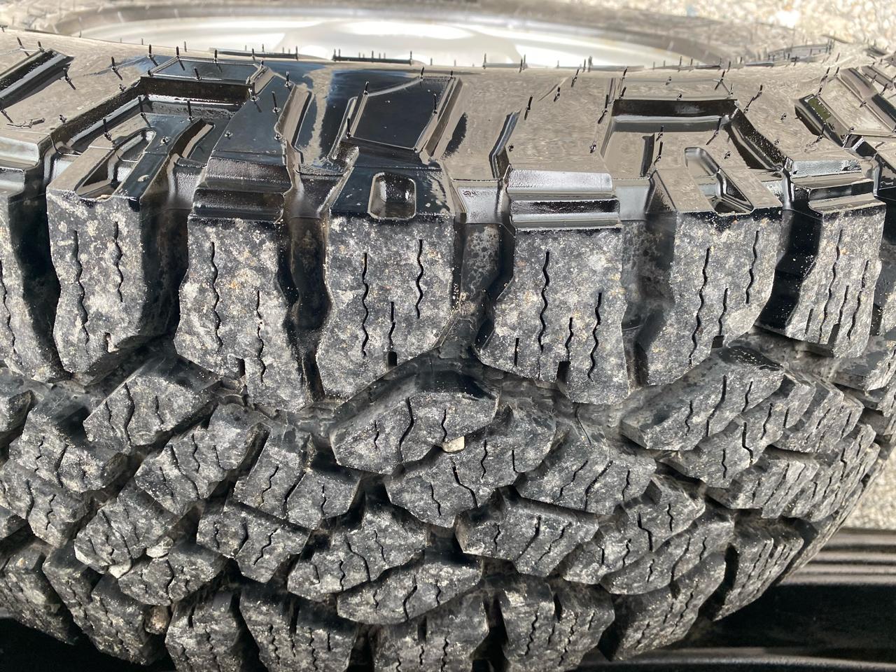 Ford Super Duty F-350 SRW 2WD Crew Cab 156" XL 2012