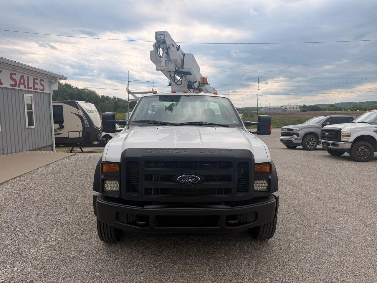 Ford Super Duty F-450 DRW 2WD Reg Cab 141" WB 60" CA XLT 2008
