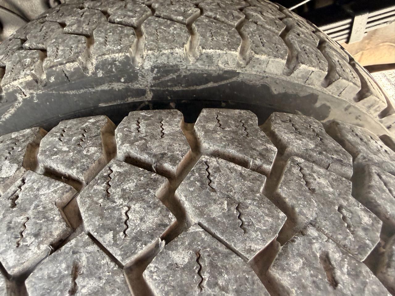 Ford Super Duty F-450 DRW 4WD SuperCab 186" WB 84" CA XL 2008
