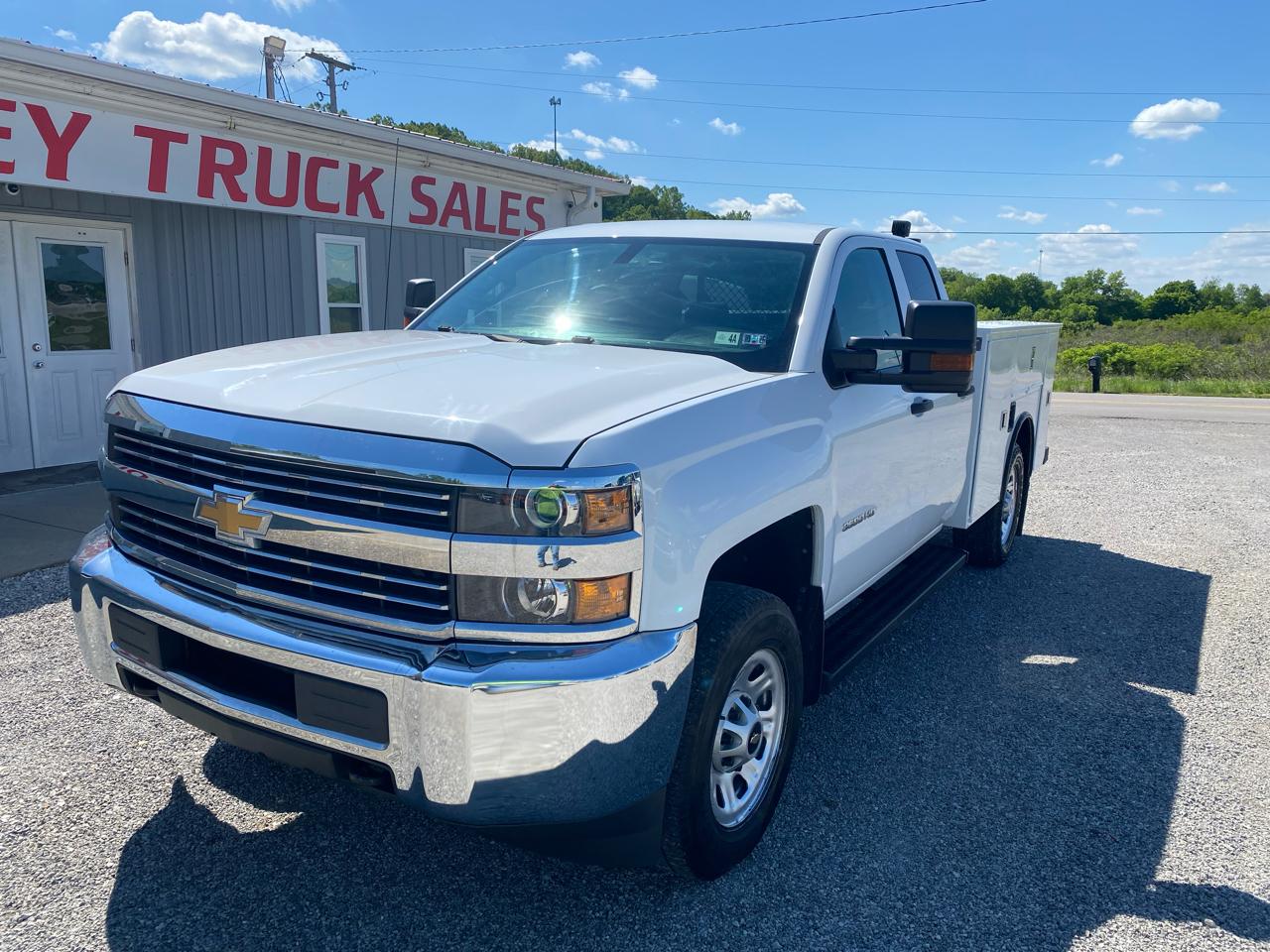 Chevrolet Silverado 3500HD 4WD Double Cab 158.1" Work Truck 2017