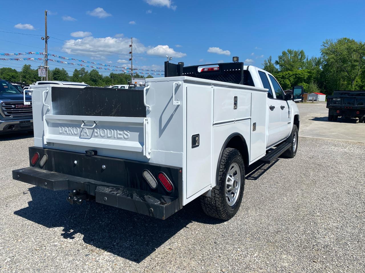 Chevrolet Silverado 3500HD 4WD Double Cab 158.1" Work Truck 2017
