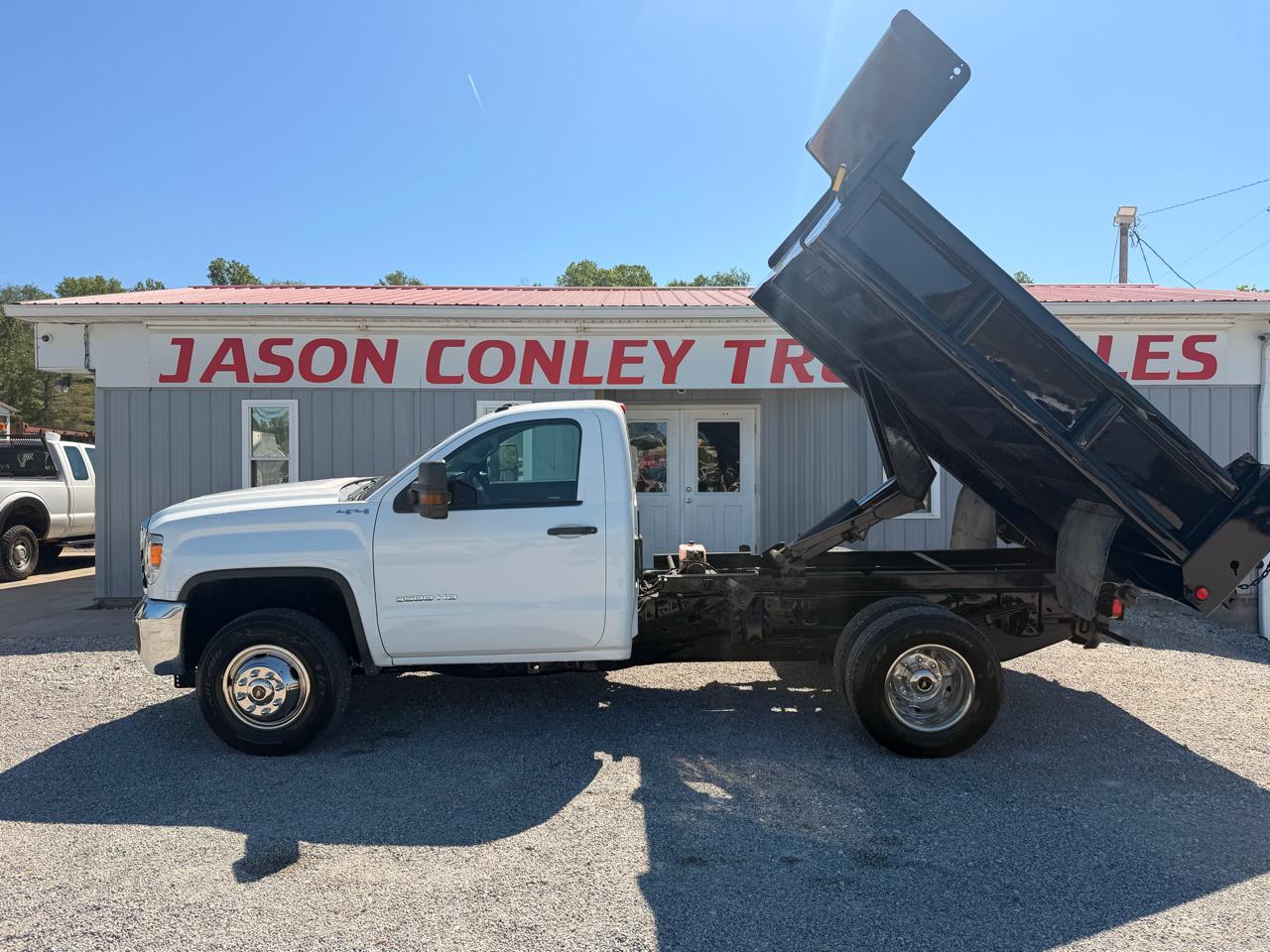 GMC Sierra 3500HD 4WD Reg Cab 137.5" WB, 59.06" CA 2017