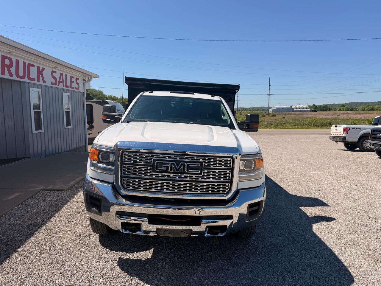 GMC Sierra 3500HD 4WD Reg Cab 137.5" WB, 59.06" CA 2017