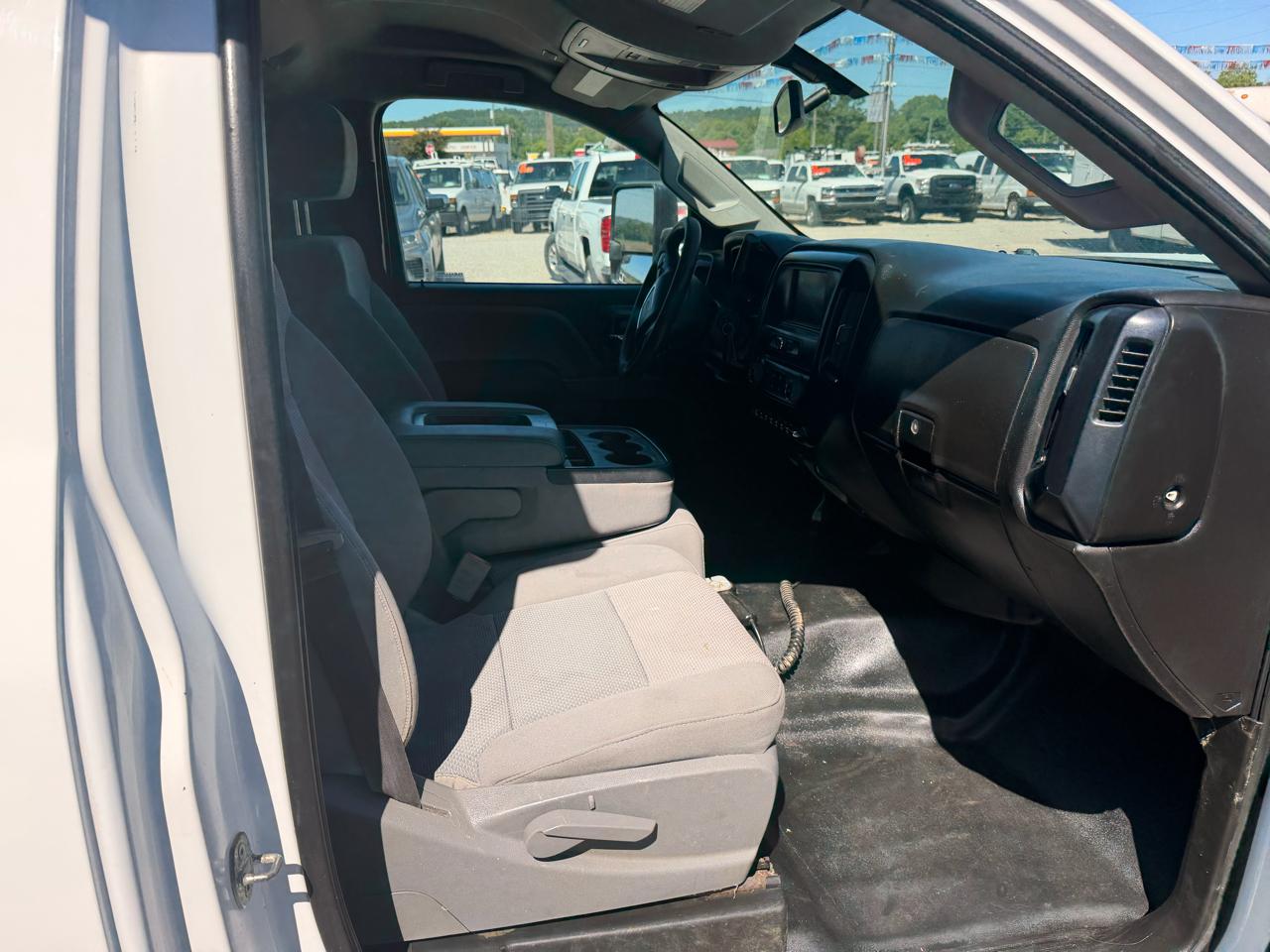 GMC Sierra 3500HD 4WD Reg Cab 137.5" WB, 59.06" CA 2017