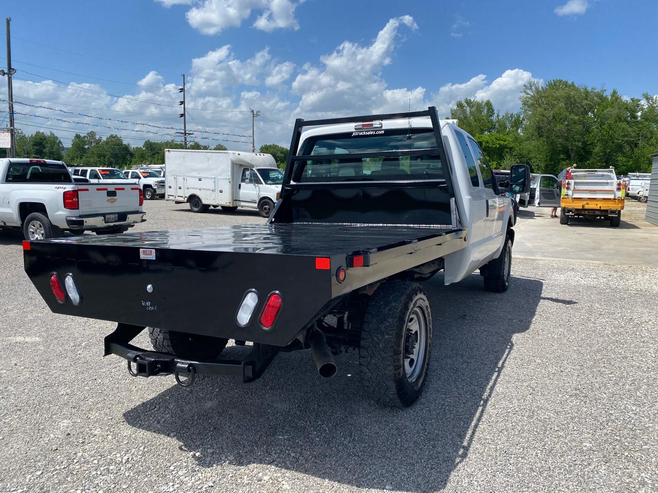 Ford Super Duty F-350 SRW 4WD SuperCab 158" XL 2012