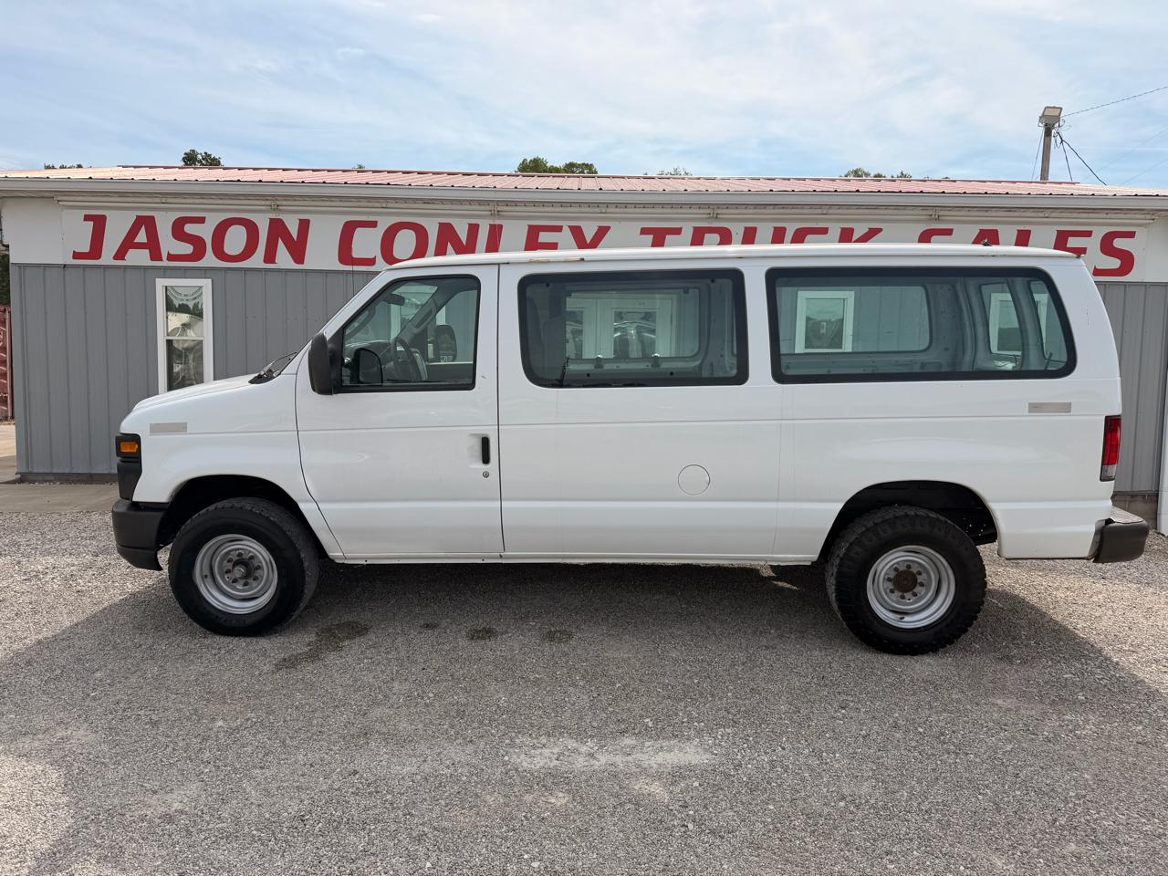 Ford Econoline Cargo Van E-350 Super Duty Commercial 2012
