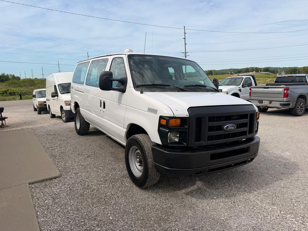 Ford Econoline Cargo Van E-350 Super Duty Commercial 2012