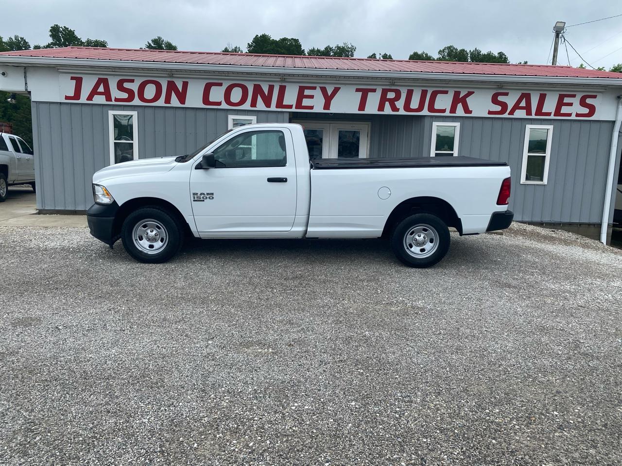 RAM 1500 Classic Tradesman 4x2 Reg Cab 8' Box 2022