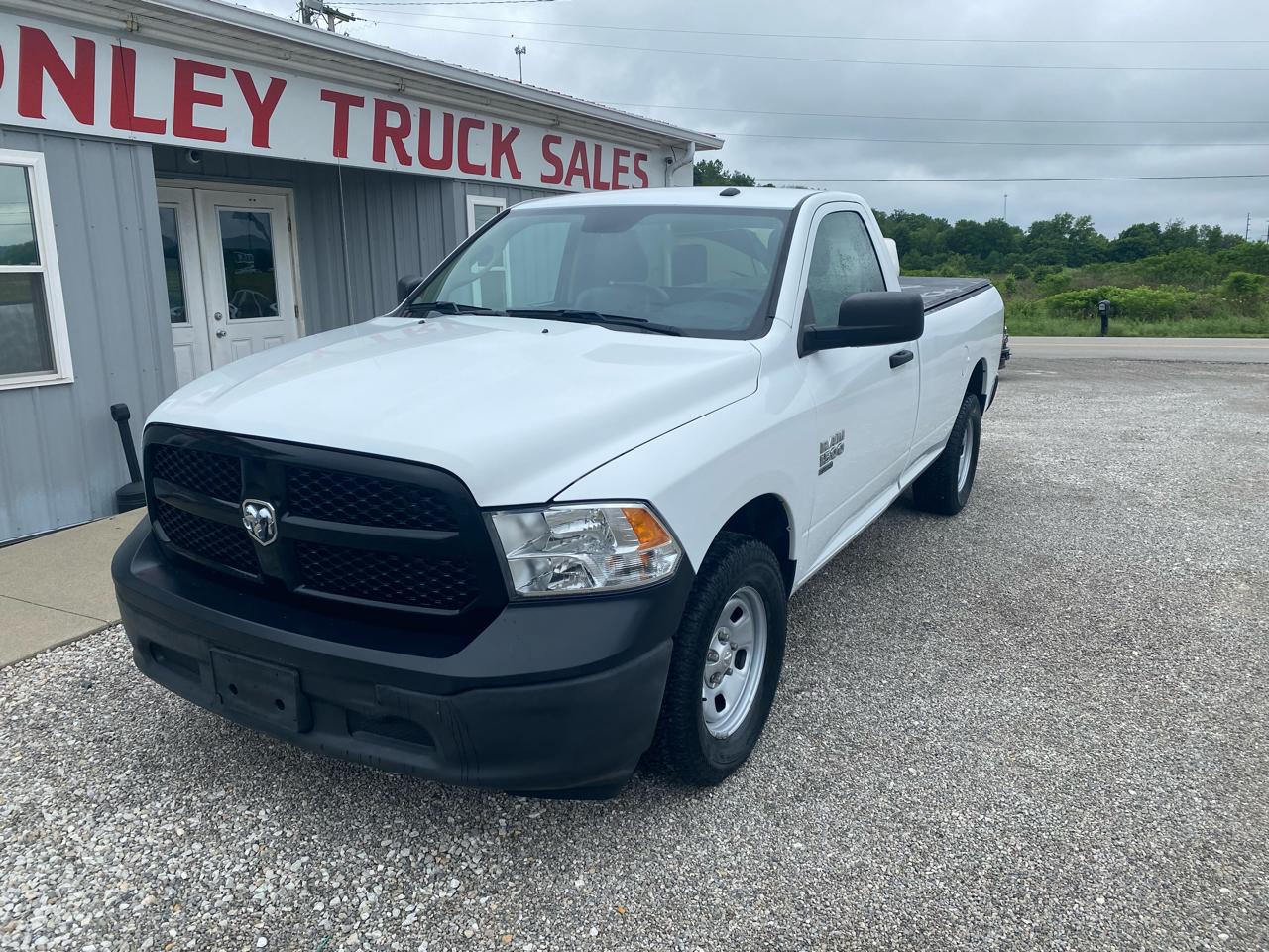 RAM 1500 Classic Tradesman 4x2 Reg Cab 8' Box 2022