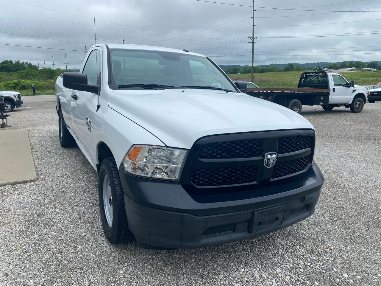 RAM 1500 Classic Tradesman 4x2 Reg Cab 8' Box 2022