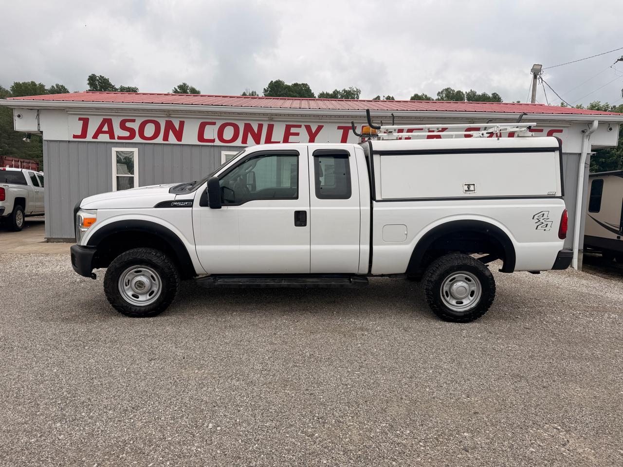 Ford Super Duty F-250 SRW 4WD SuperCab 158" XL 2012