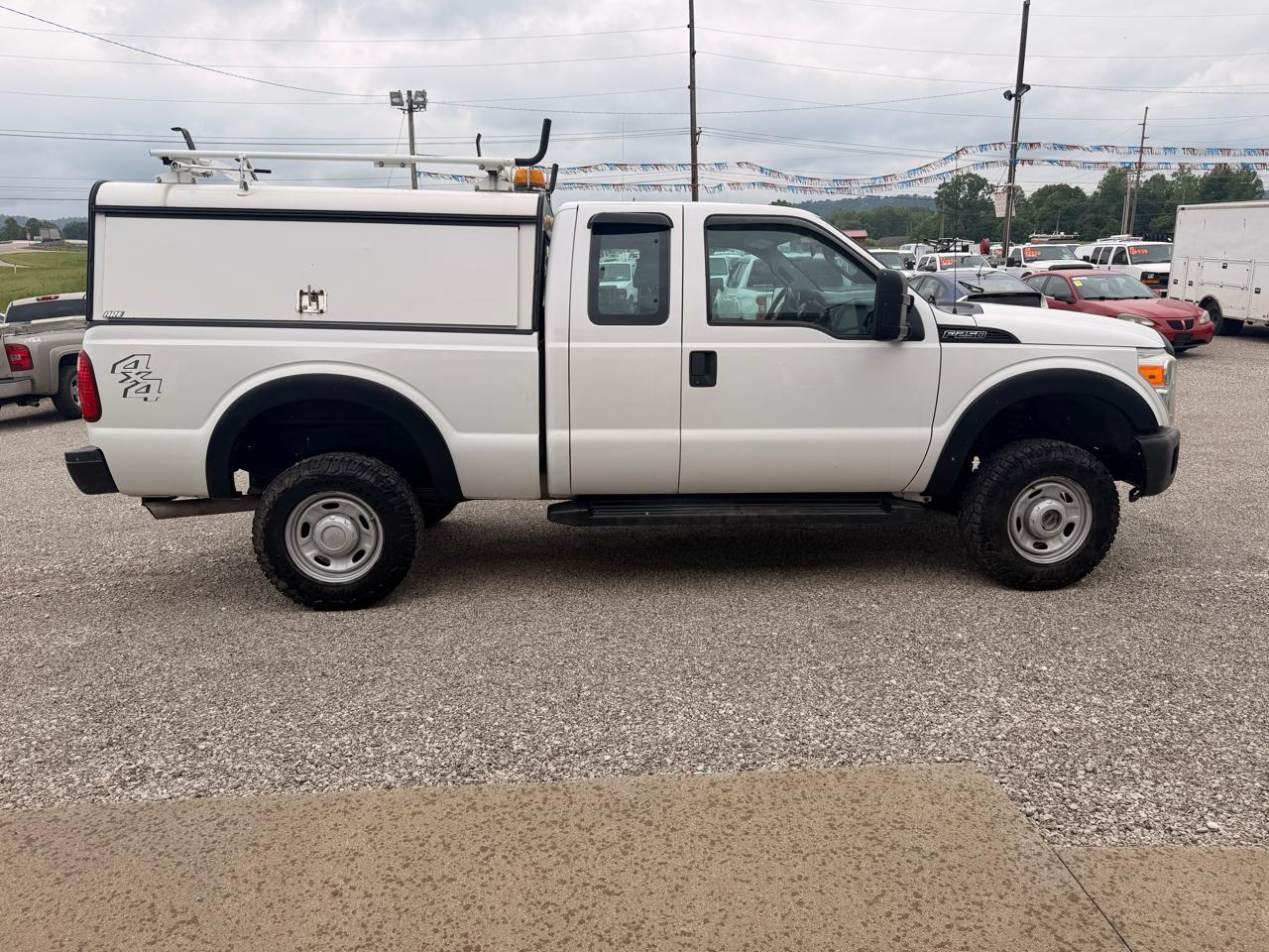 Ford Super Duty F-250 SRW 4WD SuperCab 158" XL 2012
