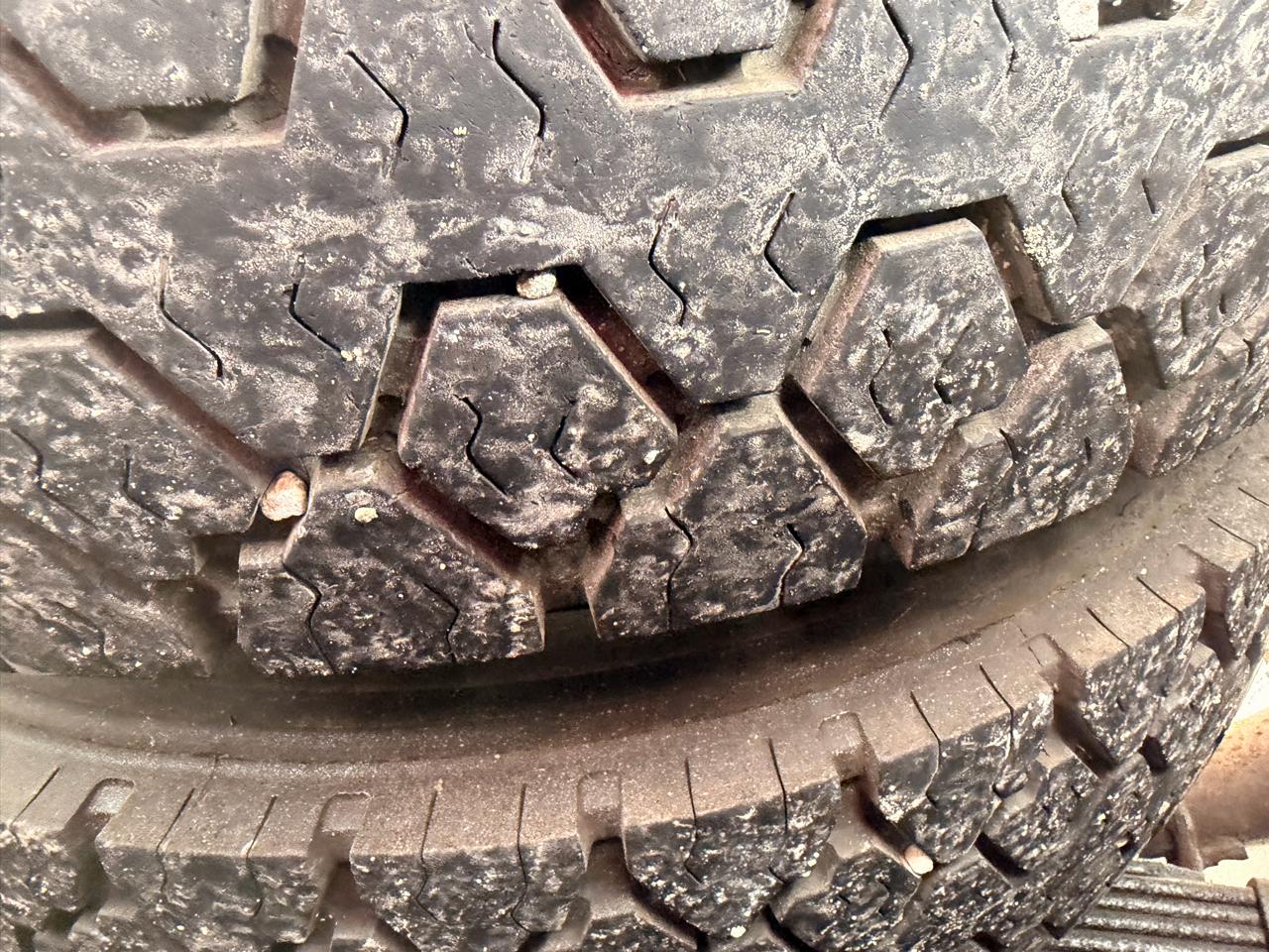 Ford Super Duty F-550 DRW 4WD SuperCab 186" WB 84" CA XLT 2016