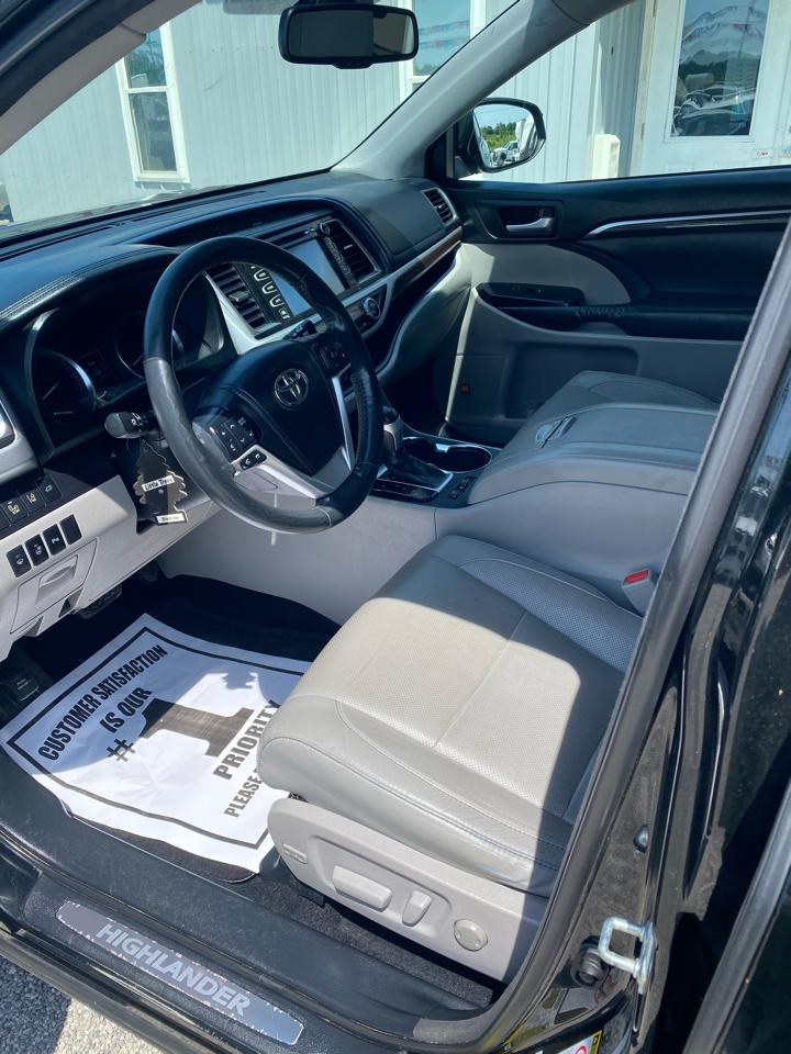 Toyota Highlander AWD 4dr V6 Limited Platinum (Natl) 2014