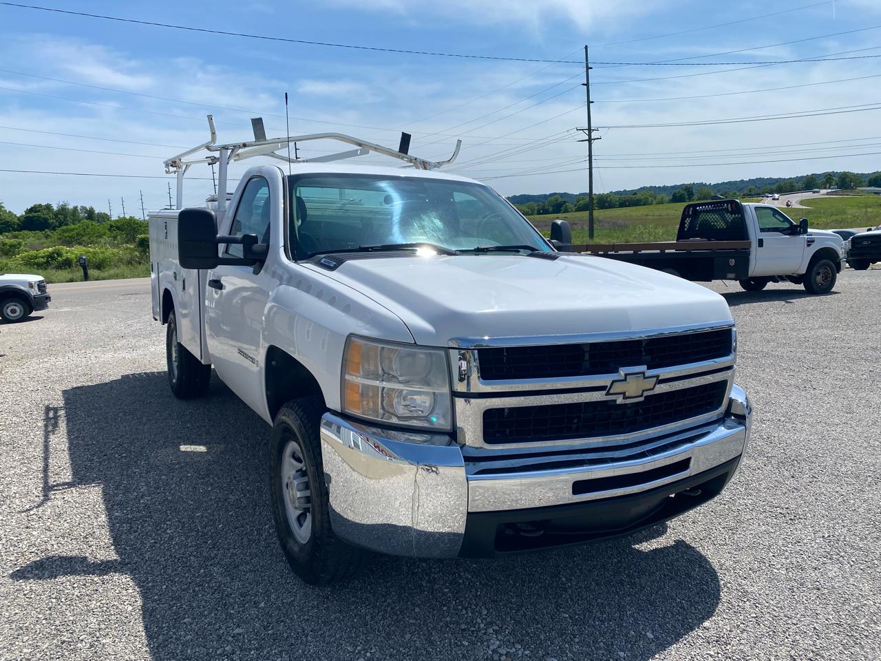 Chevrolet Silverado 2500HD 4WD Reg Cab 133" Work Truck 2009