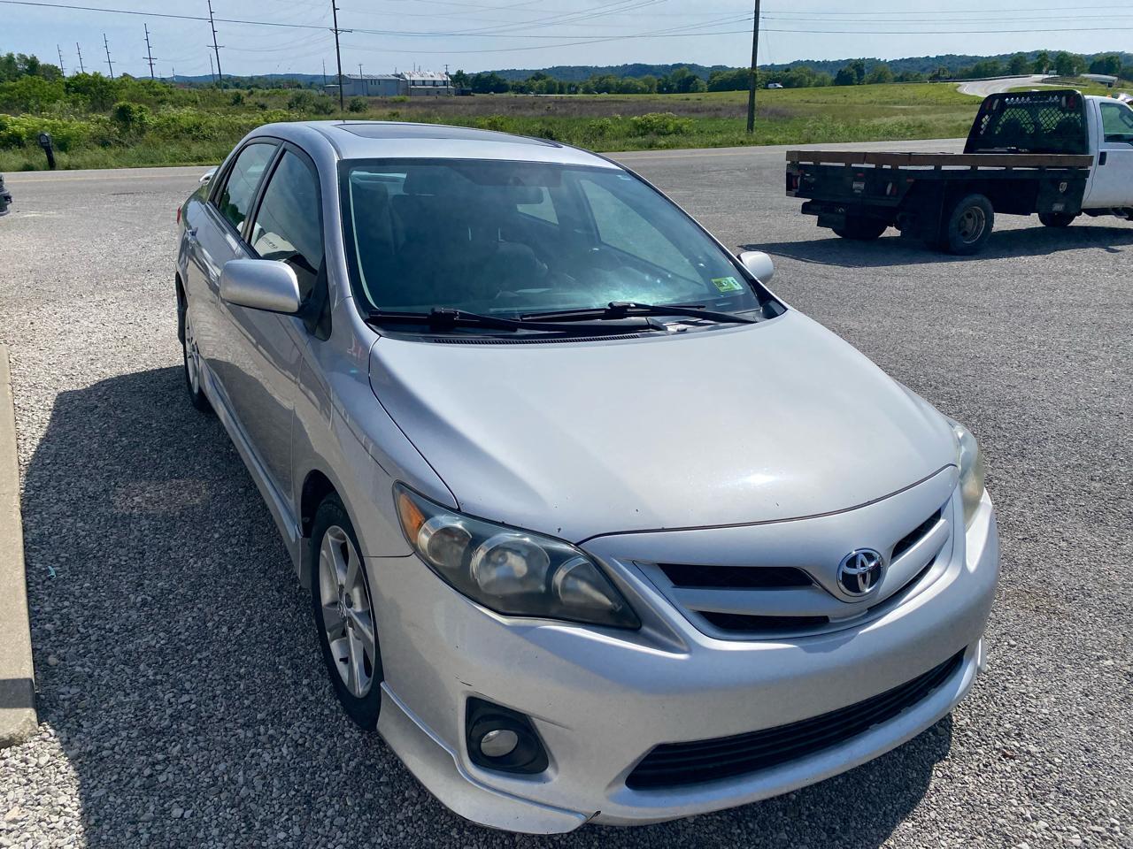Toyota Corolla 4dr Sdn Auto S (Natl) 2011