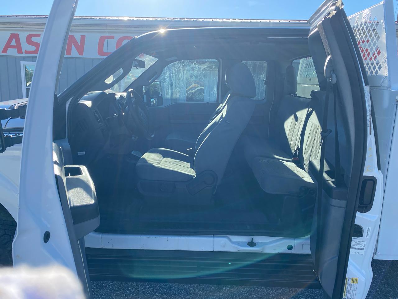 Ford Super Duty F-250 SRW 4WD SuperCab 158" XL 2015