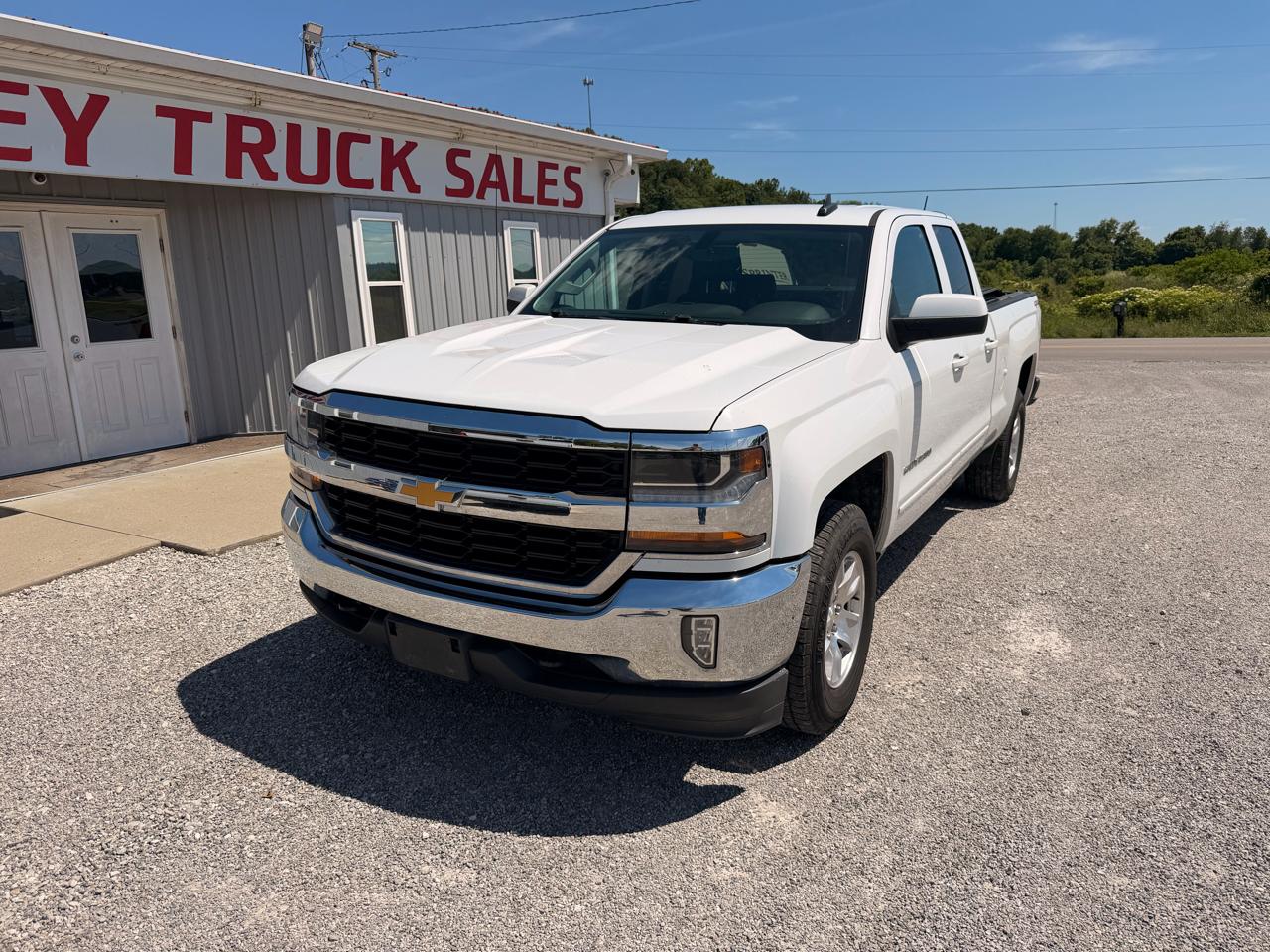 Chevrolet Silverado 1500 4WD Double Cab 143.5" LT w/1LT 2018