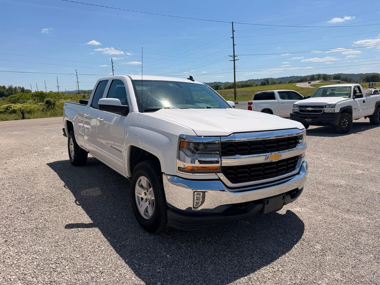 Chevrolet Silverado 1500 4WD Double Cab 143.5" LT w/1LT 2018