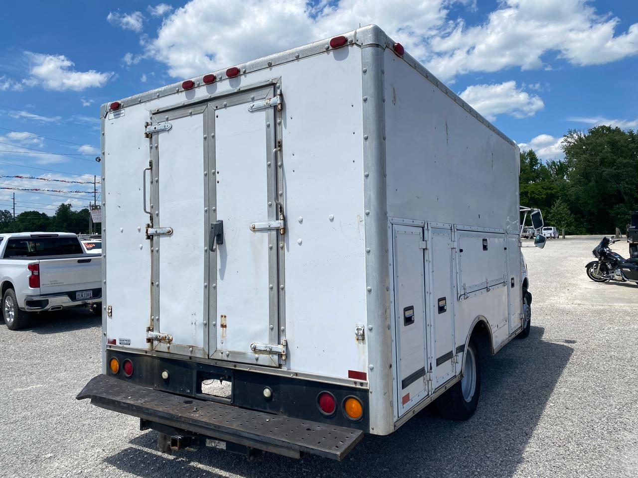 Chevrolet Chevy Cargo Van 3500 155" WB 1998