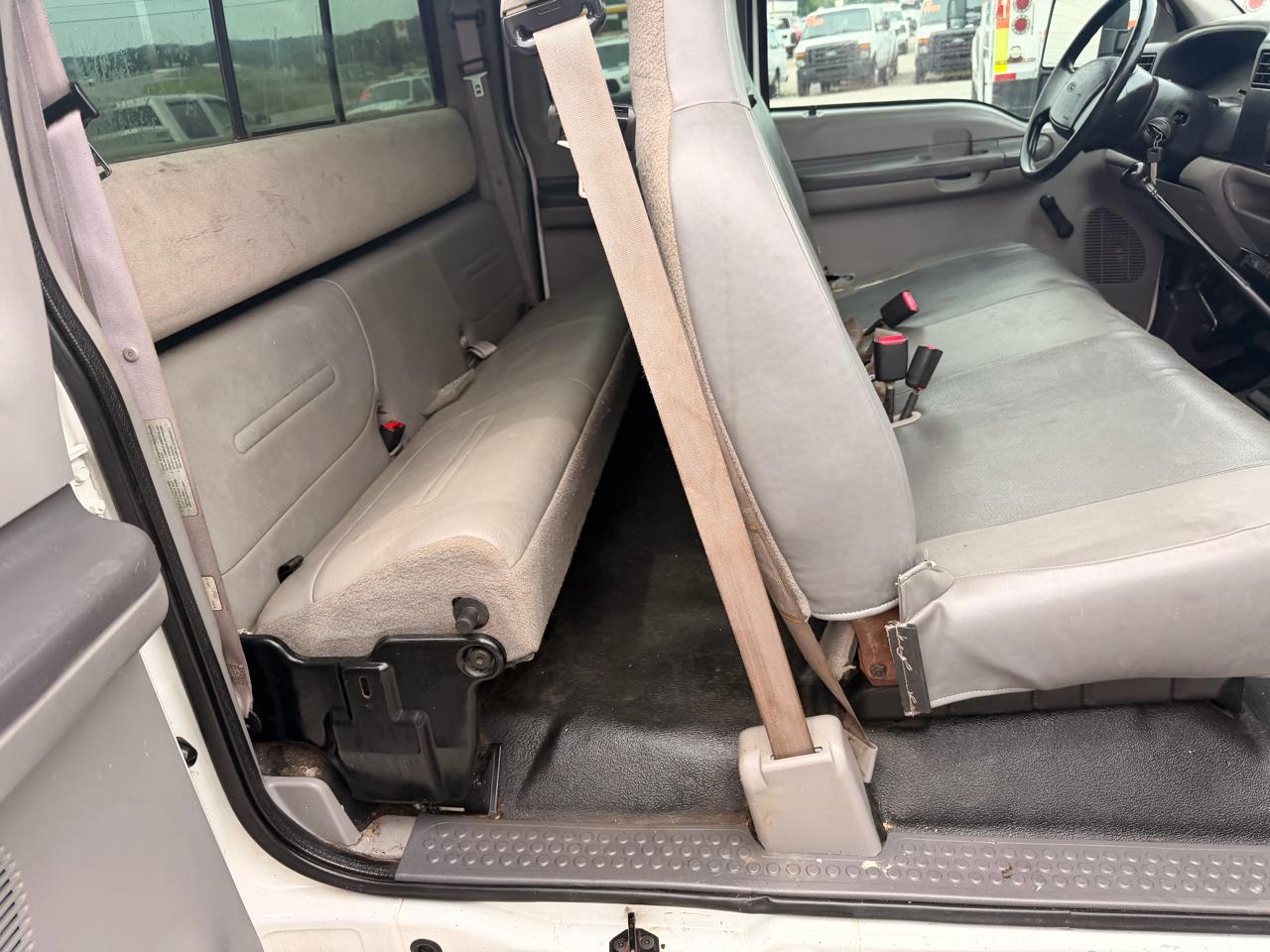 Ford Super Duty F-250 Supercab 142" XL 1999
