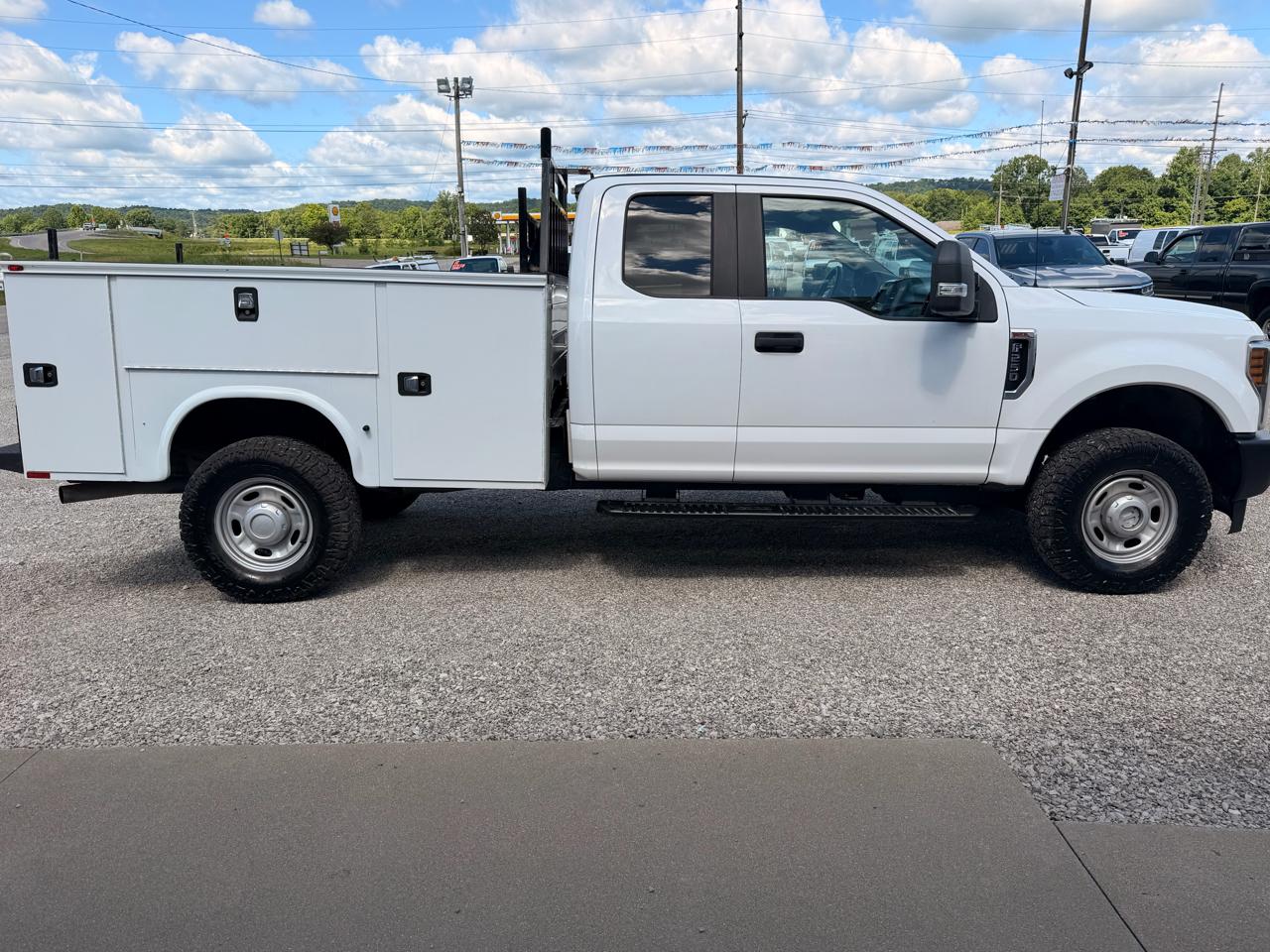 Ford Super Duty F-250 SRW XL 4WD SuperCab 6.75' Box 2019