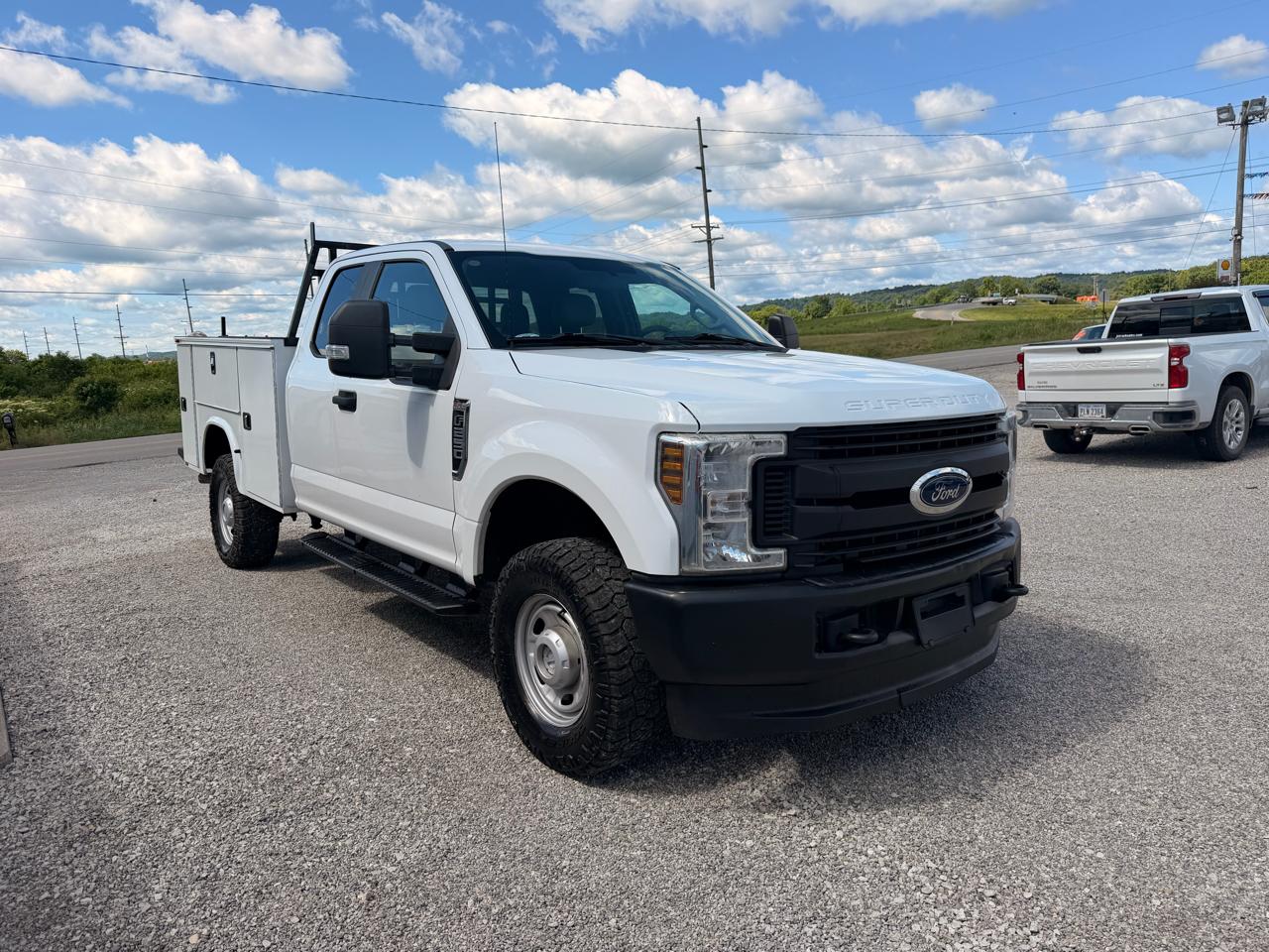 Ford Super Duty F-250 SRW XL 4WD SuperCab 6.75' Box 2019