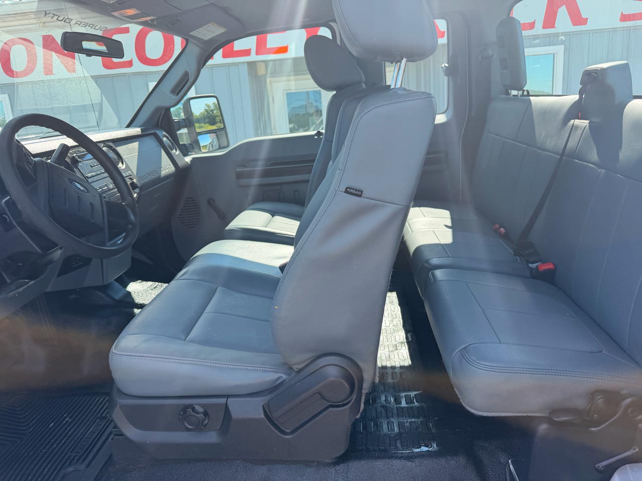 Ford Super Duty F-250 SRW 4WD SuperCab 158" XL 2015
