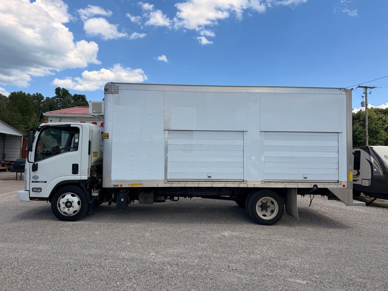 2018 Isuzu NRR 