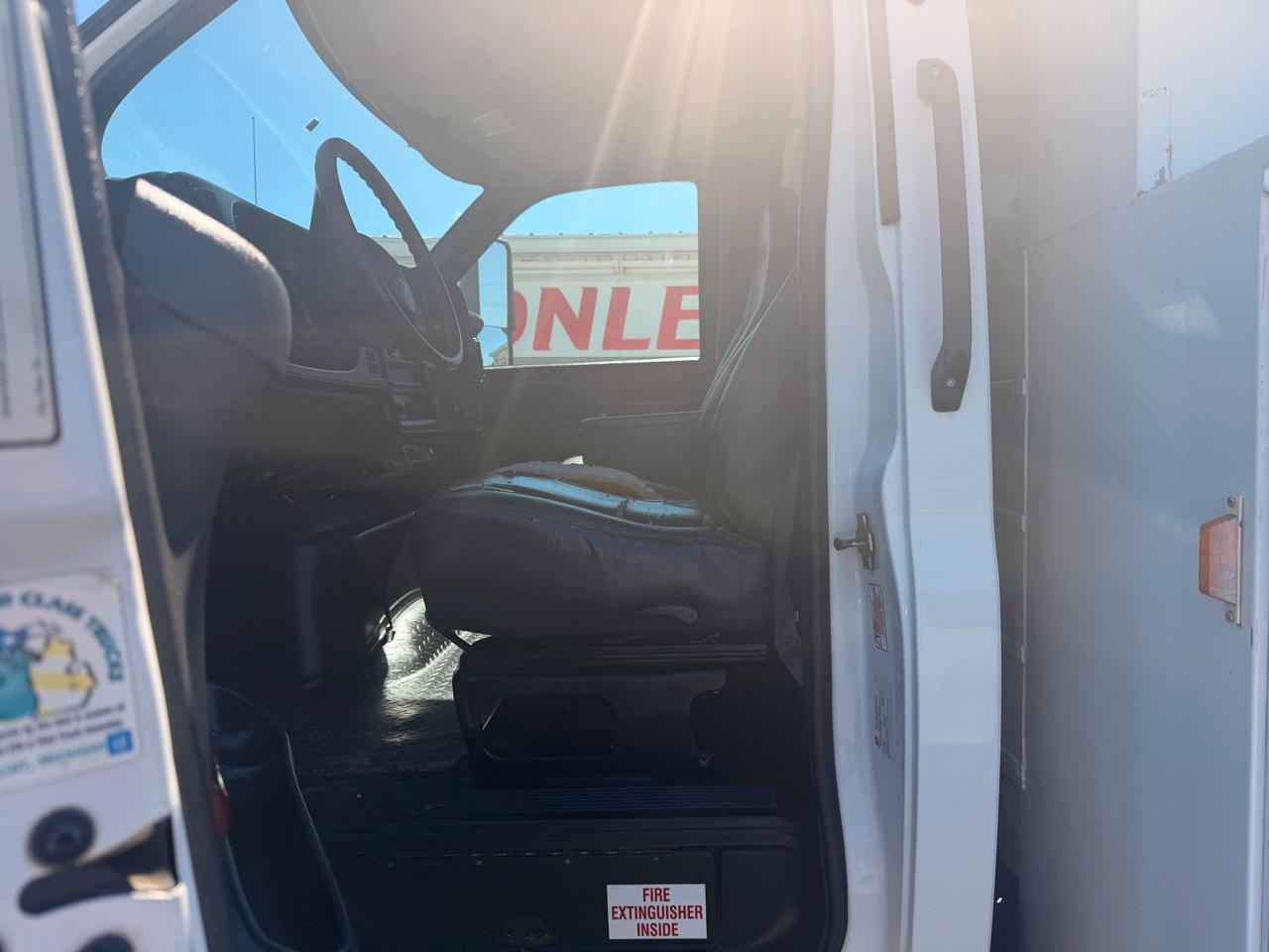 GMC TC8500 Regular Cab 2005