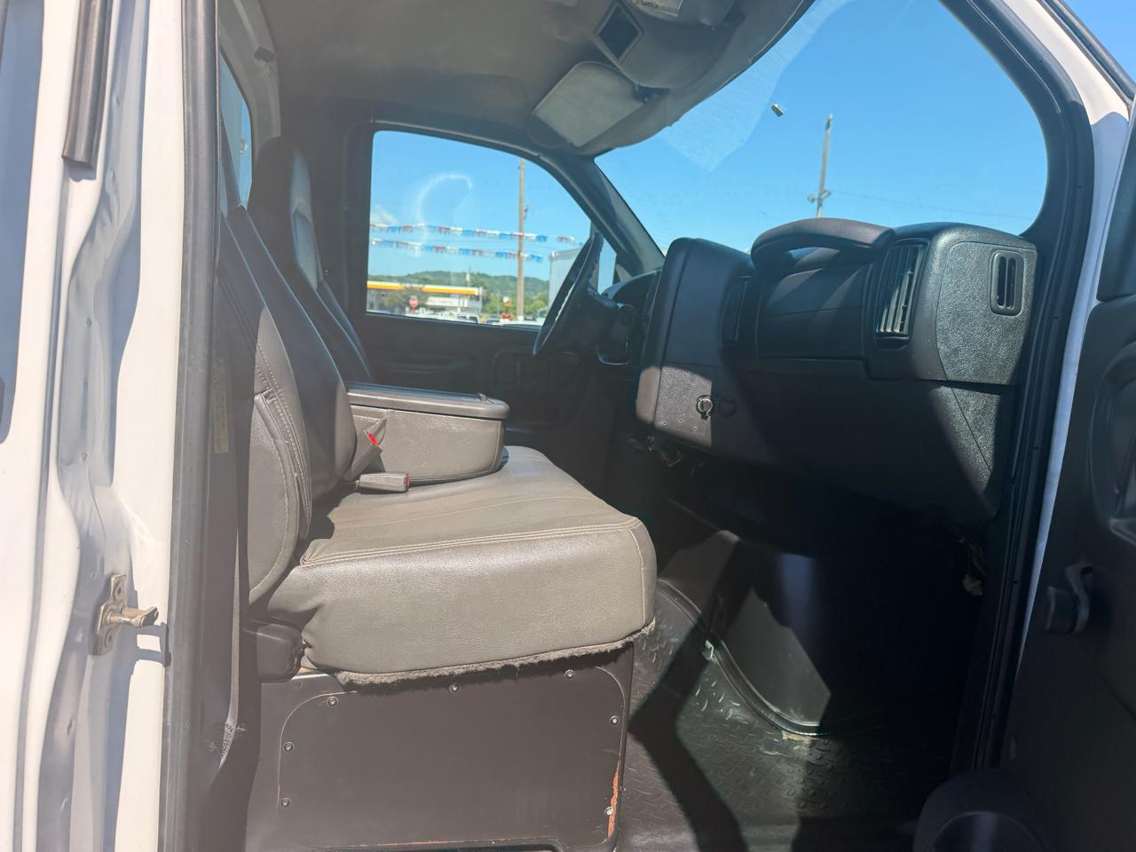 GMC TC8500 Regular Cab 2005