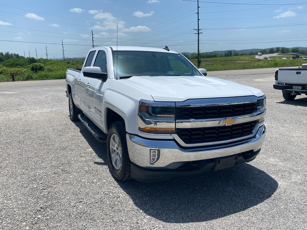 Chevrolet Silverado 1500 4WD Double Cab 143.5" LT w/1LT 2017