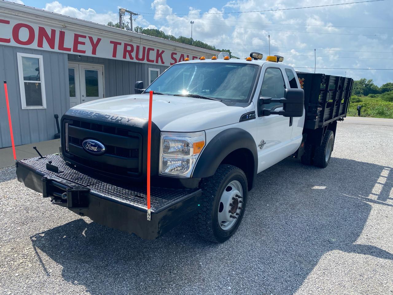 Ford Super Duty F-450 DRW 4WD SuperCab 186" WB 84" CA XL 2011
