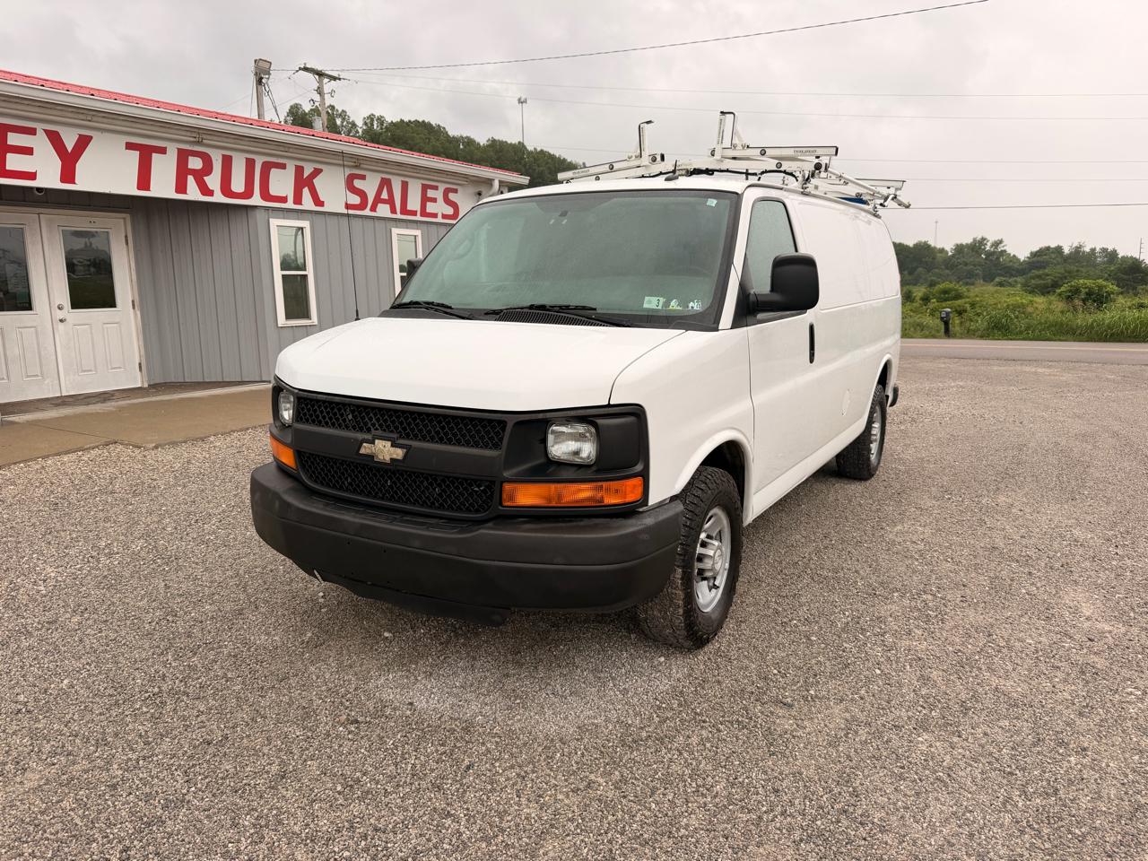 Chevrolet Express Cargo Van RWD 2500 135" 2015
