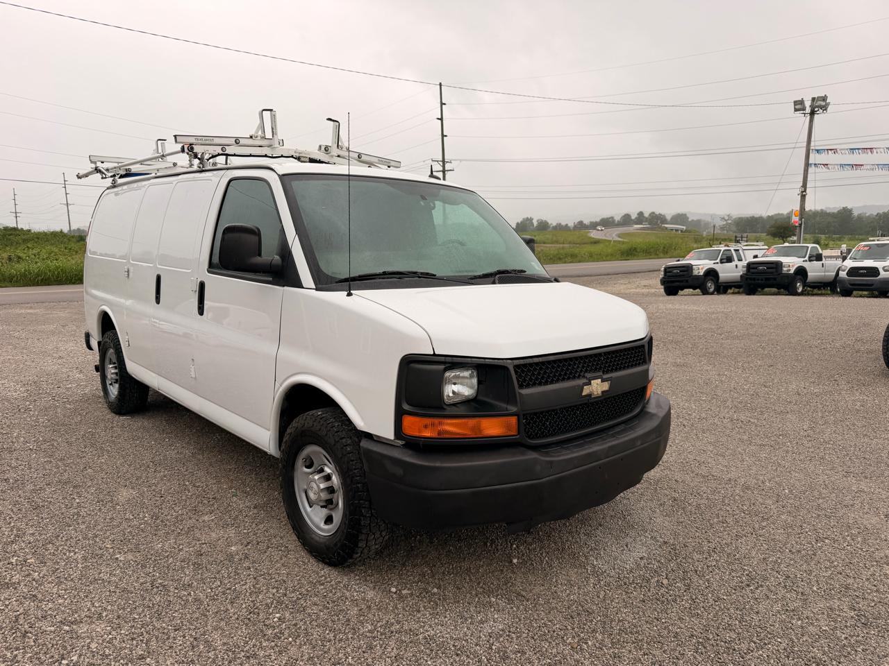 Chevrolet Express Cargo Van RWD 2500 135" 2015