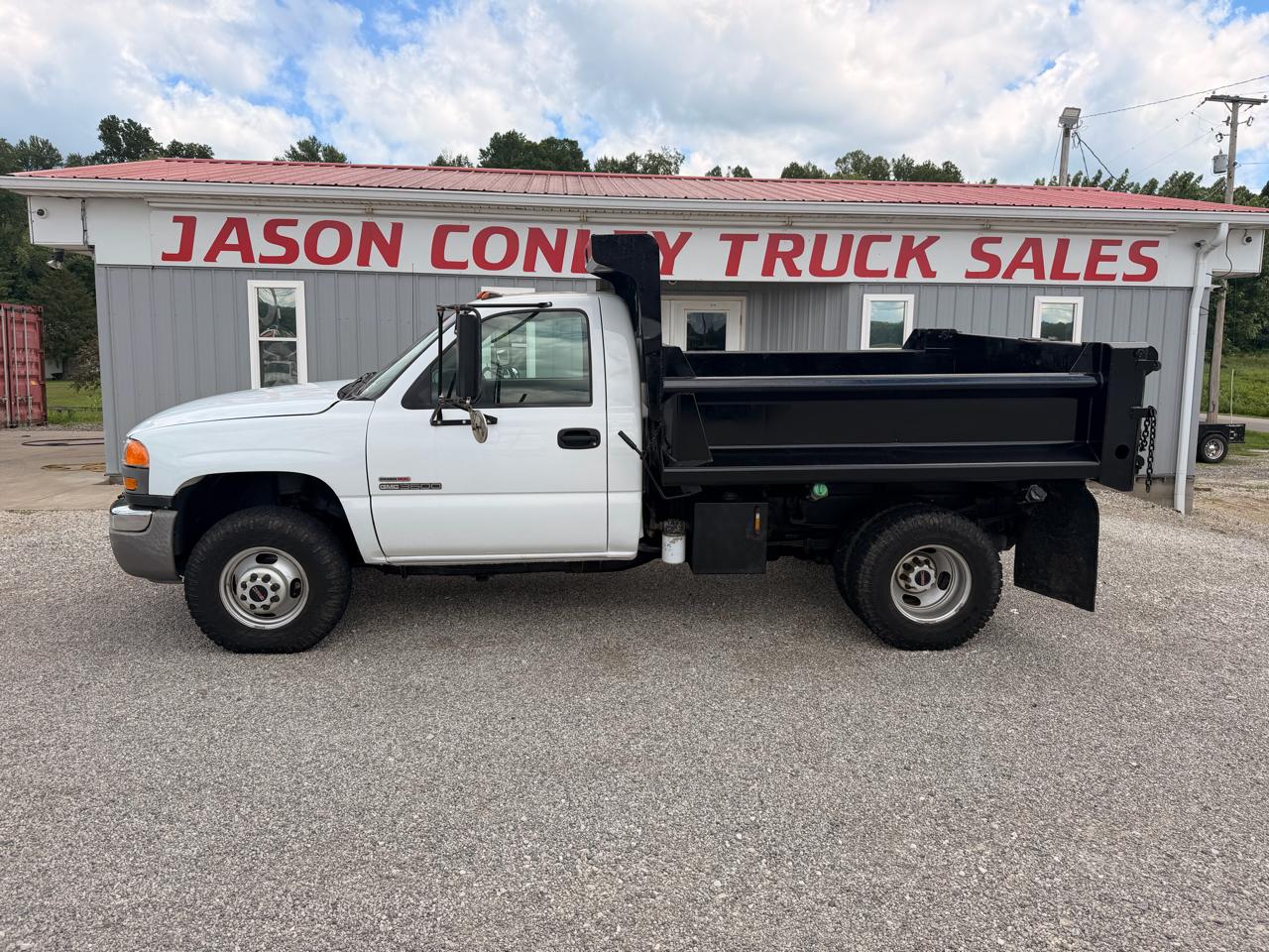 GMC Sierra 3500 Reg Cab 137.0" WB, 60.4" CA 4WD WT 2005