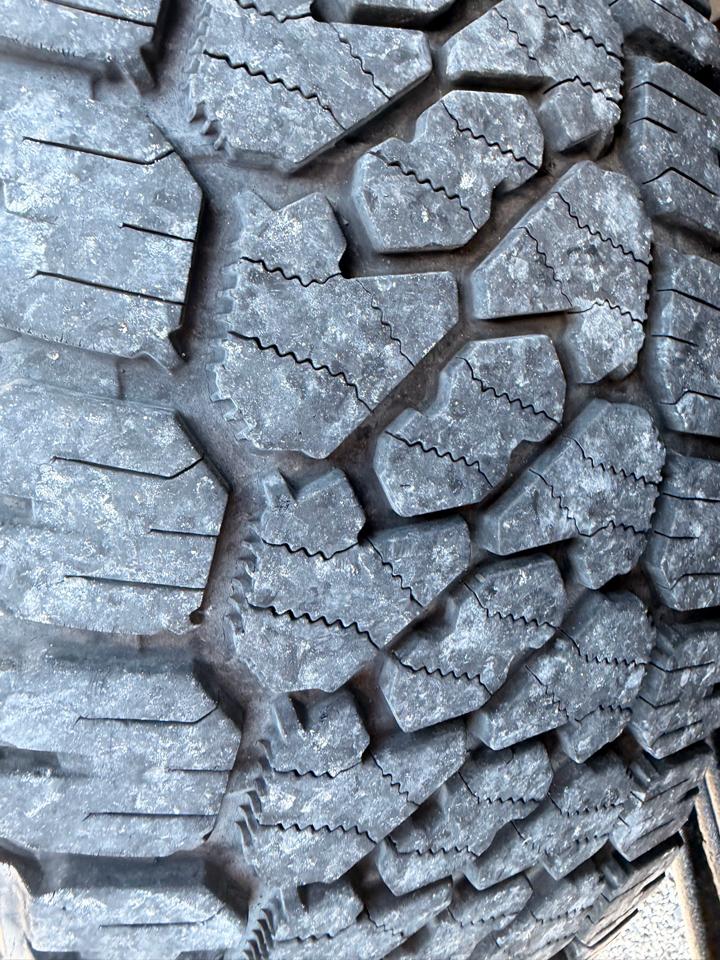 Ford Super Duty F-250 SRW 4WD SuperCab 142" XL 2012